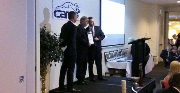 CAMS Service Award presentation for Mike Hicks at Rydges Hotel, Bathurst on 30 November 2013. Photo by David Lawler.